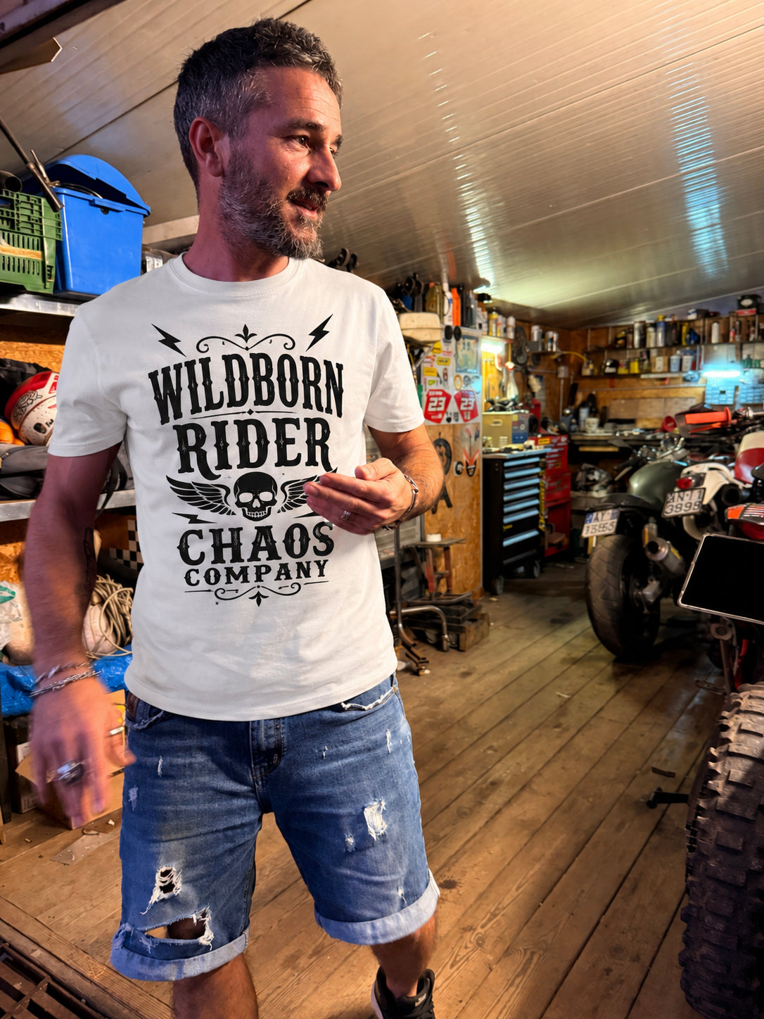 T-shirt Wildborn Black or White