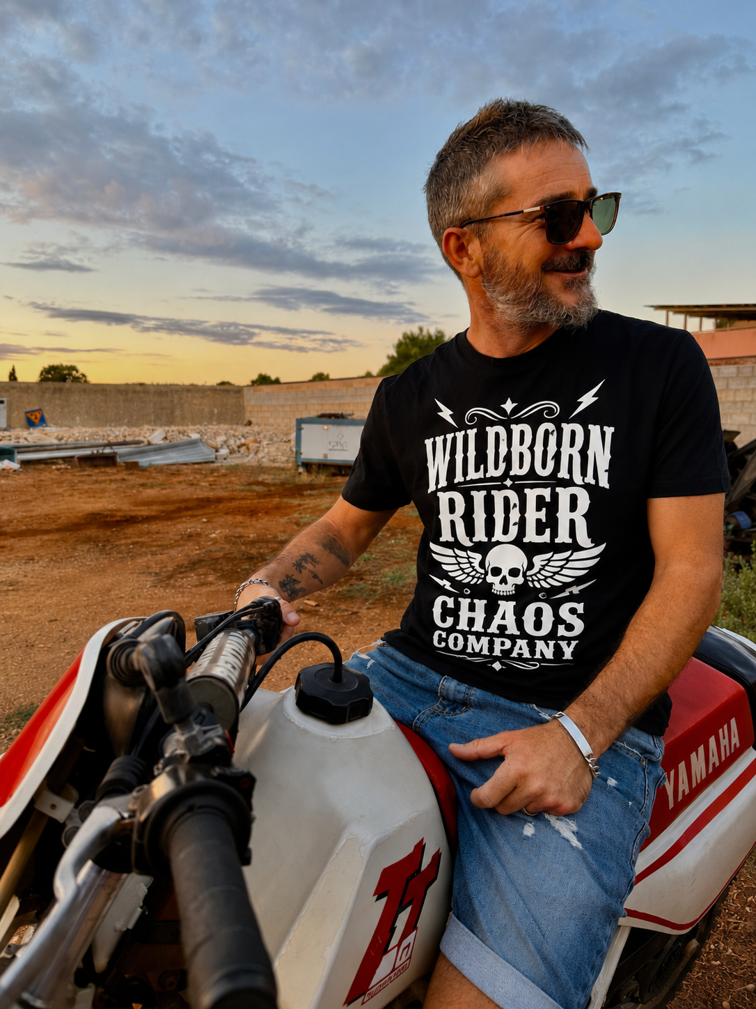 T-shirt Wildborn Black or White